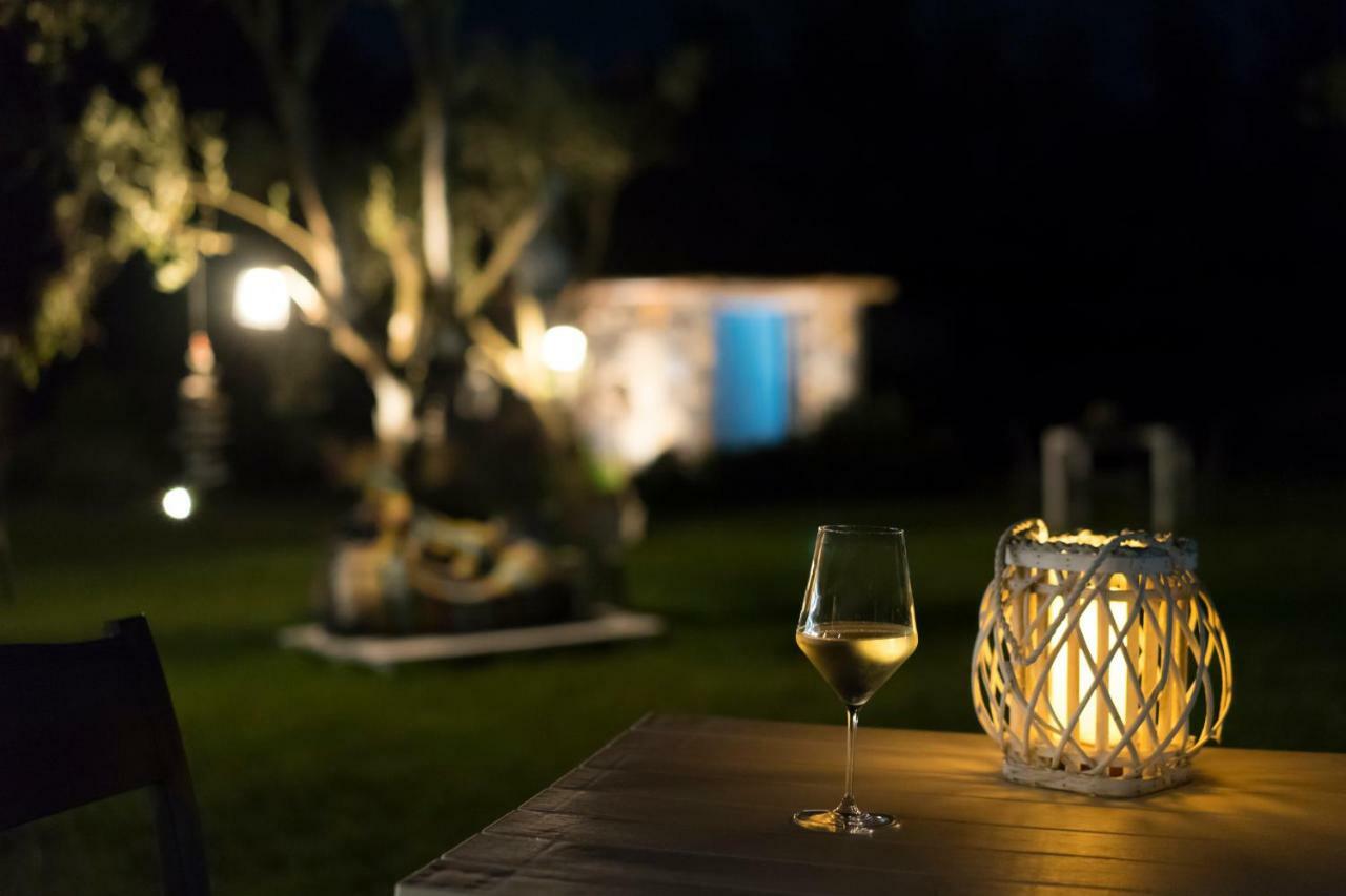 Is Cheas Wine Farm Boutique Hotel San Vero Milis Bagian luar foto